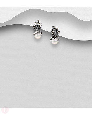 Cercei din argint model frunza cu marcasite si perle albe