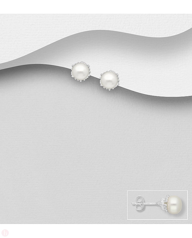 Cercei mici din argint cu perle albe