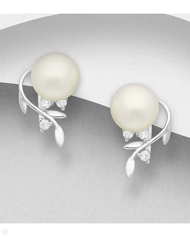 Cercei mici din argint cu frunze, perle albe si cristale