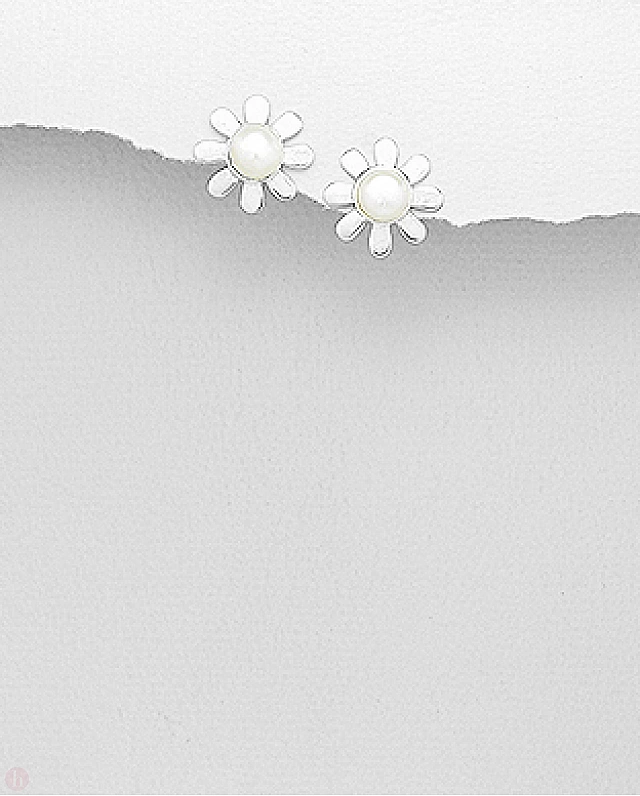 Cercei mici din argint model floare de margareta cu perla alba
